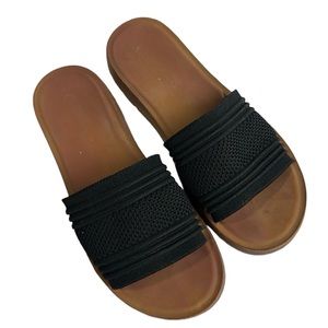 Forever comfort Sandal - Women Size 6
